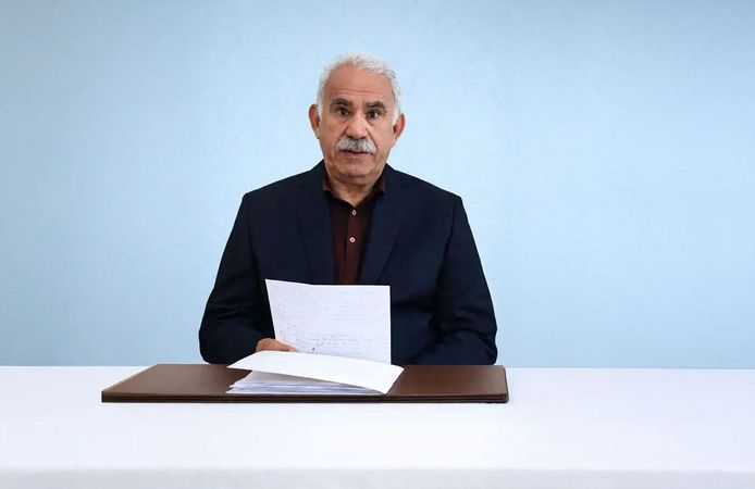 Abdullah Öcalan’ın ailesi ile çektirdiği fotoğrafı paylaşıldı