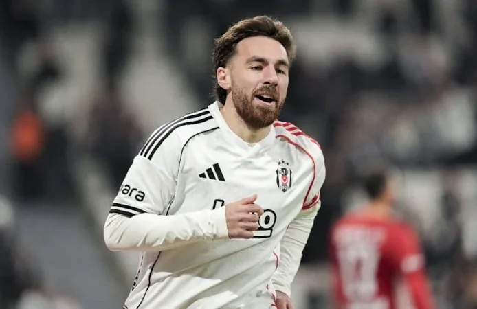 Manchester United, Orkun Kökçü için kesenin ağzını açtı!