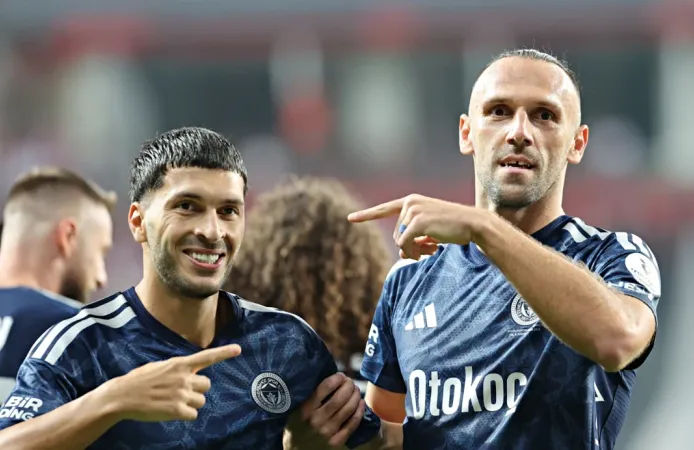 Fenerbahçe Samsun deplasmanında 2 golle güldü