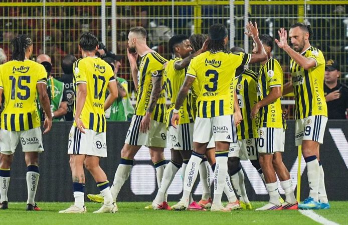 Fenerbahçe’de iki isme yol göründü