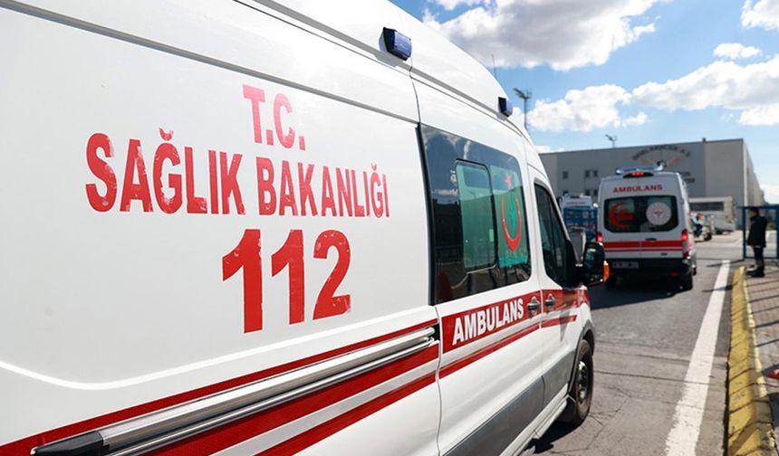 Alanya'da otomobilin çarptığı 8 yaşındaki çocuk öldü, kardeşi yaralandı