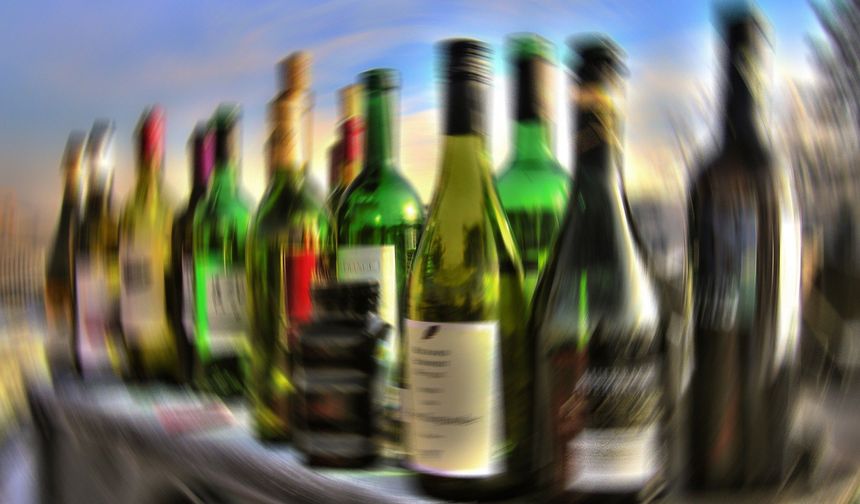 Alkollü içeceklere zam yağmuru: En ucuz bira 107 lira!