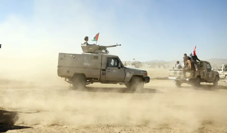 Yemen’deki İran destekli Husiler, Suudi Arabistan’a karşı ‘abluka’ başlattı!