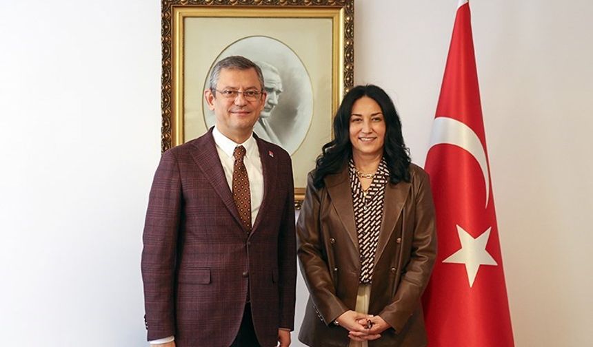 Özgür Özel, Türkiye'nin Madrid Büyükelçisi Ezberci ile görüştü