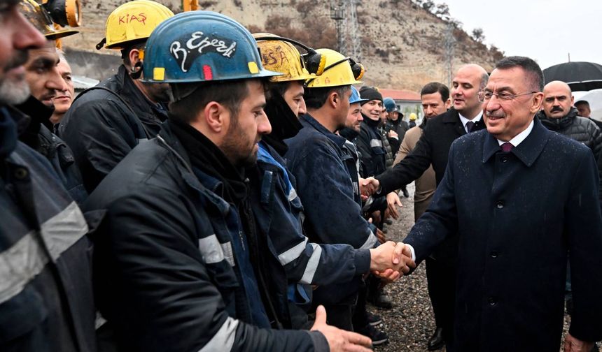 Fuat Oktay, Çayırhan Termik Santrali'ndeki madencilerle buluştu