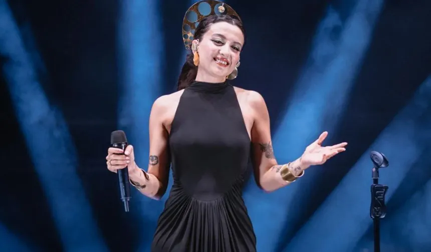 Melike Şahin'den şarkı itirafı: 'Dost kazığı üzerine yazılmış bir eserdi'