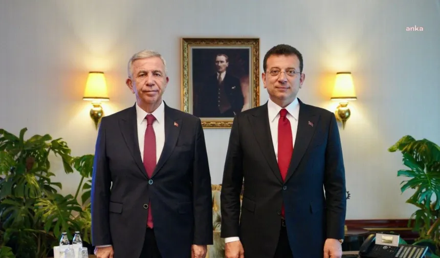 Mansur Yavaş: İmamoğlu'nun yanındayım, Cumhurbaşkanlığı adaylığımı askıya alıyorum