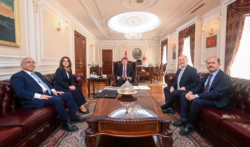 DEM Parti heyeti, Adalet Bakanı Tunç ile görüştü