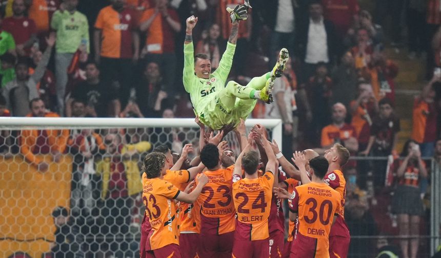 Galatasaray’dan Muslera geçti