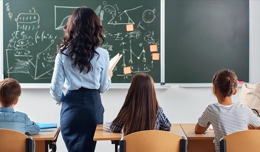 Sözleşmeli öğretmene uzmanlık tazminatı kararı