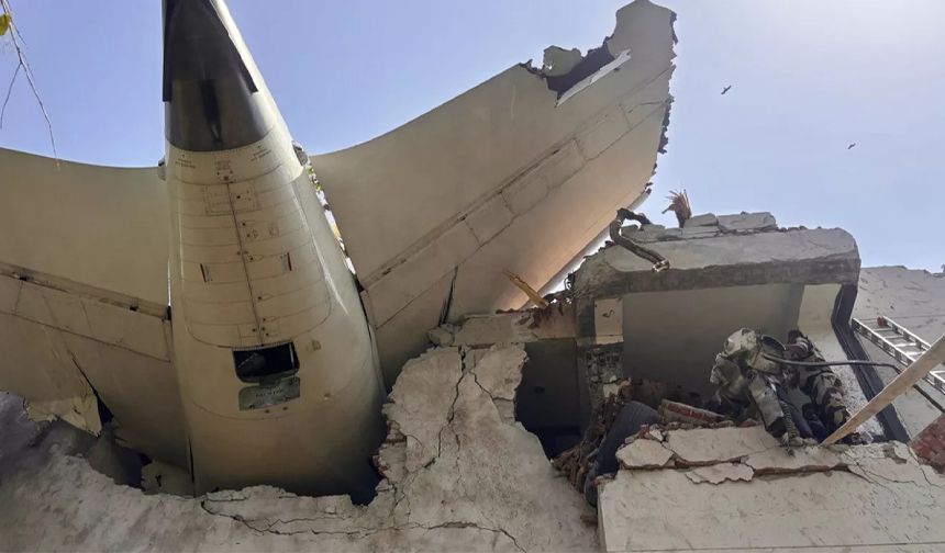 Hindistan'da meydana gelen uçak kazasında ölenlerin sayısı 270'e yükseldi