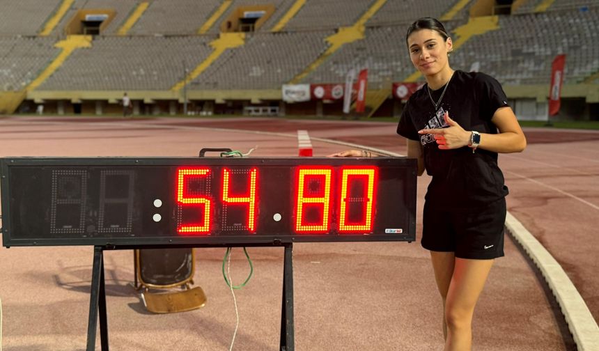 Milli sporcudan dünya rekoru
