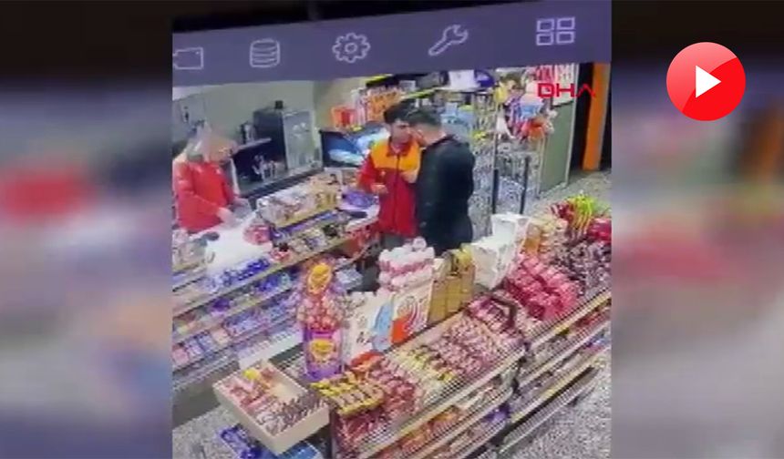 Akaryakıt istasyonu çalışanına kafa atıp, yumrukladı; o anlar kamerada
