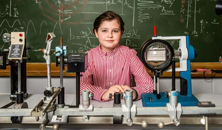 Belçika’da 15 yaşındaki çocuk kuantum fiziği alanında doktora unvanı aldı