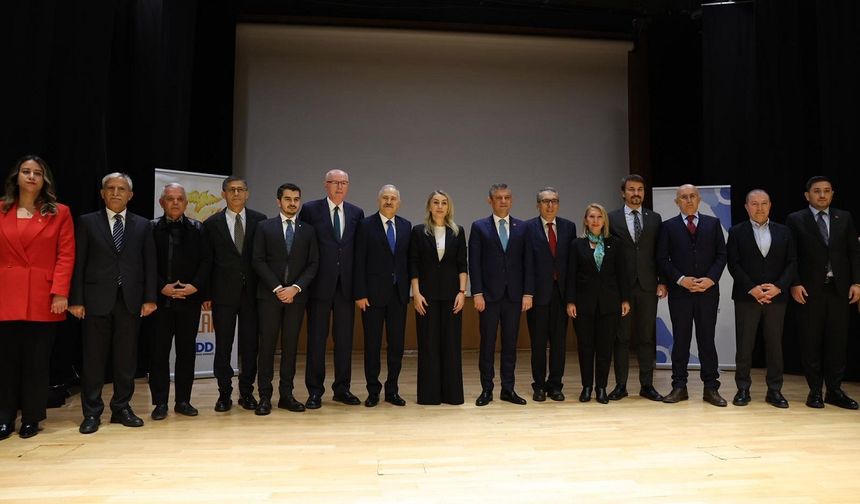 Mamak Belediye Başkanı Şahin’den İnsan Hakları Onur Ödülü törenine destek