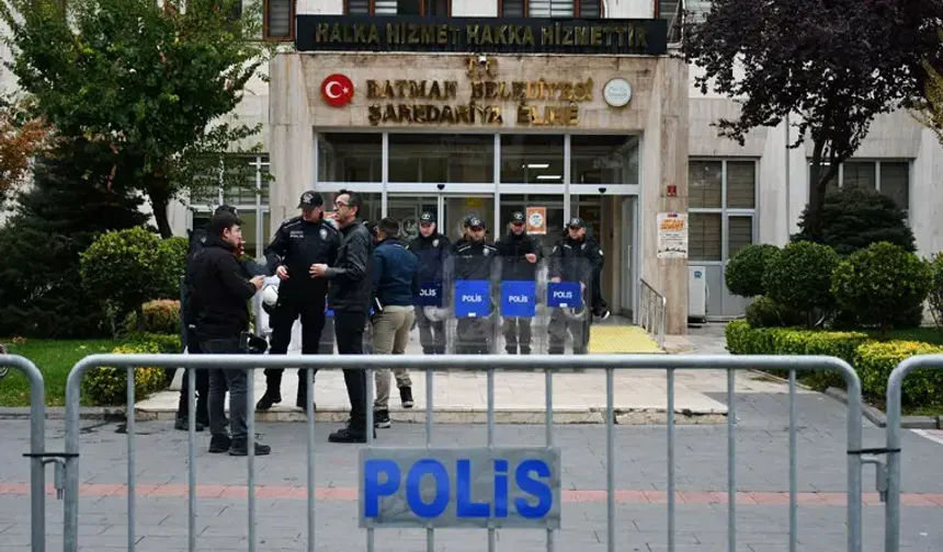 DEM Parti’den kayyım atanan belediyeler için iktidara çağrı