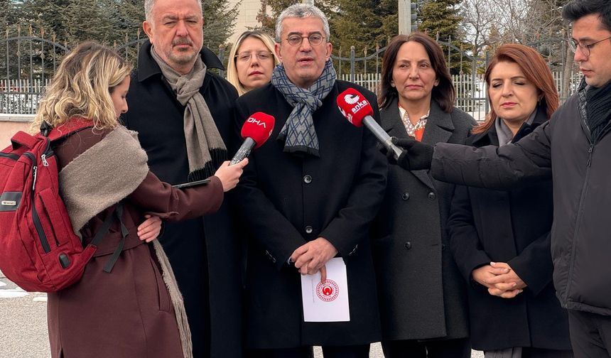 CHP'den 'Vakıflar Kanunu' için AYM başvurusu