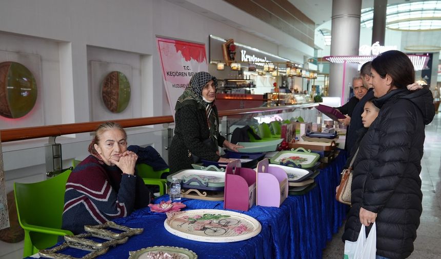 Ahşap boyama kursuyla yaşlılara üretim ve dayanışma desteği