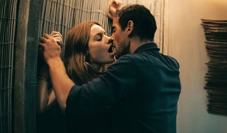 Erotik sahneleriyle Netflix'e damga vuran 10 film!