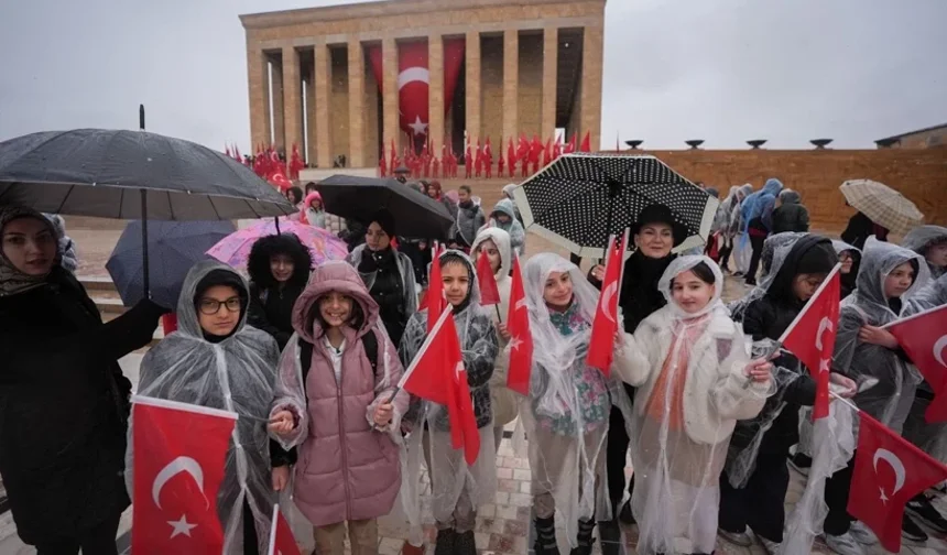 23 Nisan Ulusal Egemenlik ve Çocuk Bayramı kutlandı