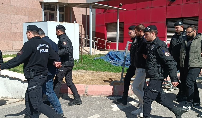 Öğretim üyesi olamayınca 512 milyon lira dolandırdı!