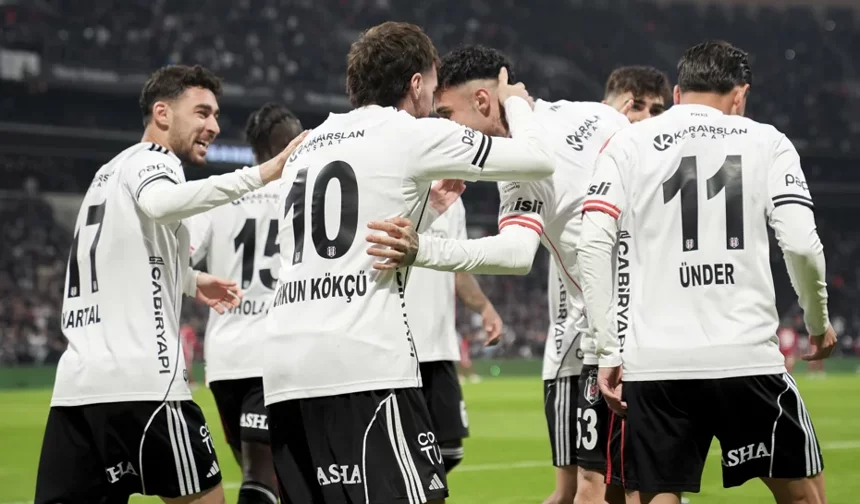 Kartal evinde hata yapmadı | Beşiktaş 4-2 Antalyaspor