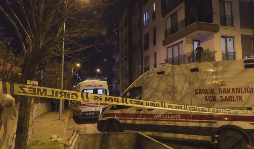 Annesi ve ağabeyini silahla öldürüp, diğer ağabeyini yaralayan şüpheli yakalandı