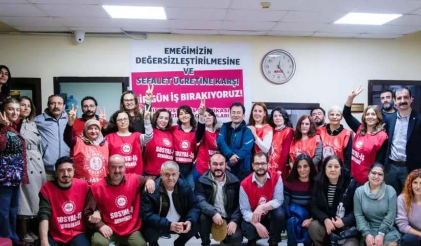 Sendika çalışanlarından sendikal eylem: Eğitim-Sen’de çalışan işçiler, iş bıraktı