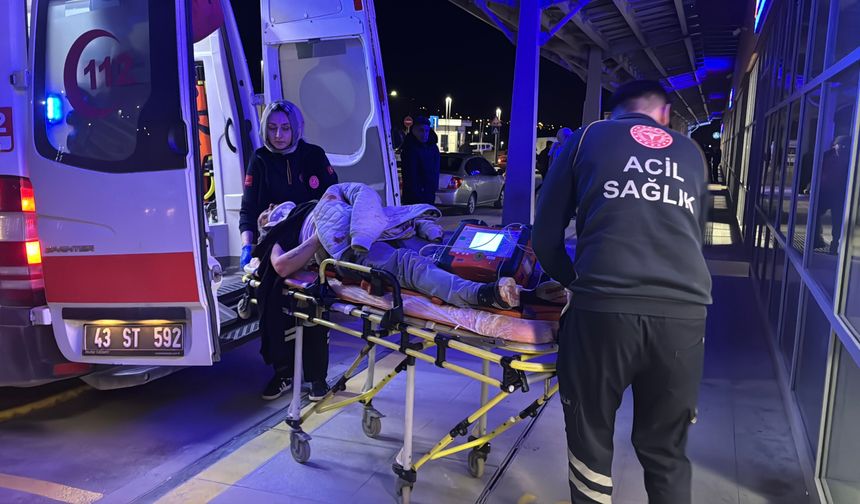 Kütahya’da bıçaklı kavga; 2 yaralı