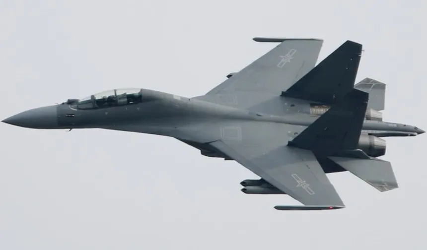 Rus savaş uçağı Kırım’da düştü