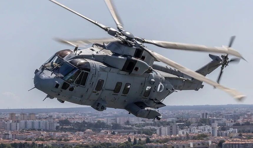 İngiltere'de askeri helikopter düştü: 3 ölü