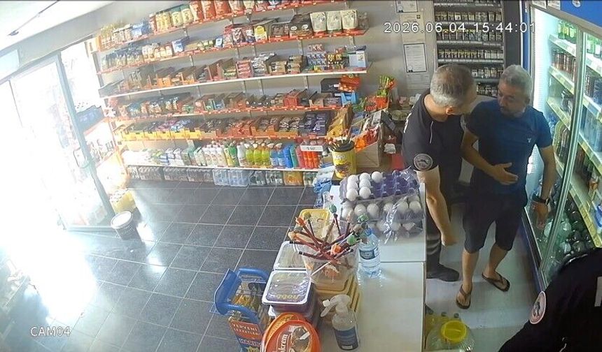 Osmaniye'de boğazına şeker takılan bakkalı polis memuru müşterisi kurtardı