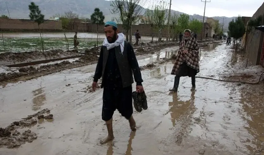 Afganistan'da şiddetli yağışlar ve ani seller nedeniyle 20 kişi hayatını kaybetti