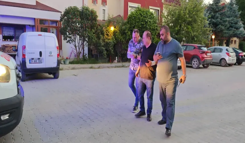Eskişehir'de aile içi kavga kanlı bitti: Babasını bıçakladı