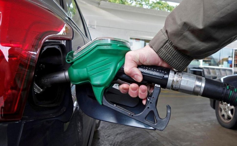 Motorine yeni indirim geliyor; işte güncel akaryakıt fiyatları