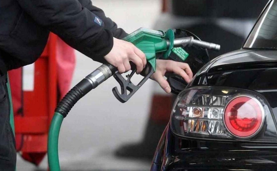 Tabelalar yine değişti: Motorin ve benzine zam!