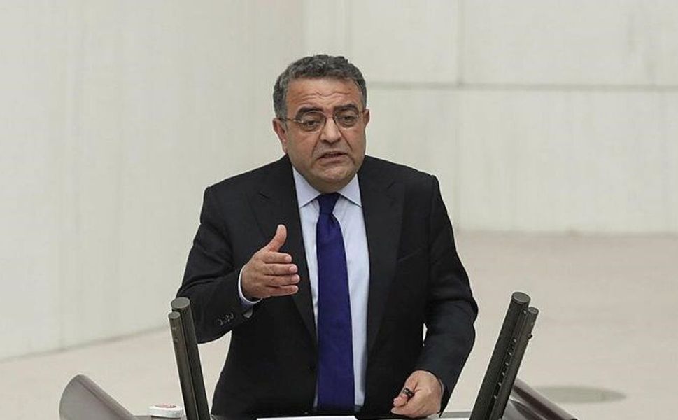 Sezgin Tanrıkulu’ndan ‘Ülkemi terk et’ diyen İYİ Partili Karakaş’a sert tepki