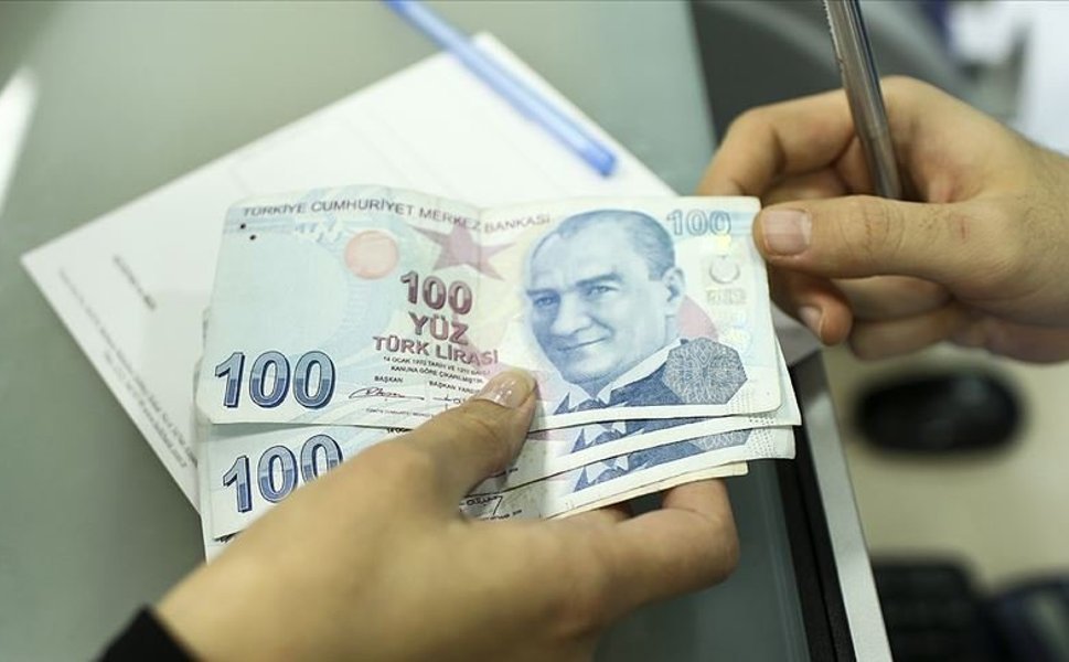 Kamu bankası yöneticilerinin yakınlarına kredi sınırlaması!