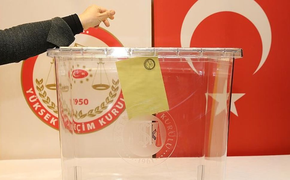 Son seçim anketi: 5 parti barajı aşıyor