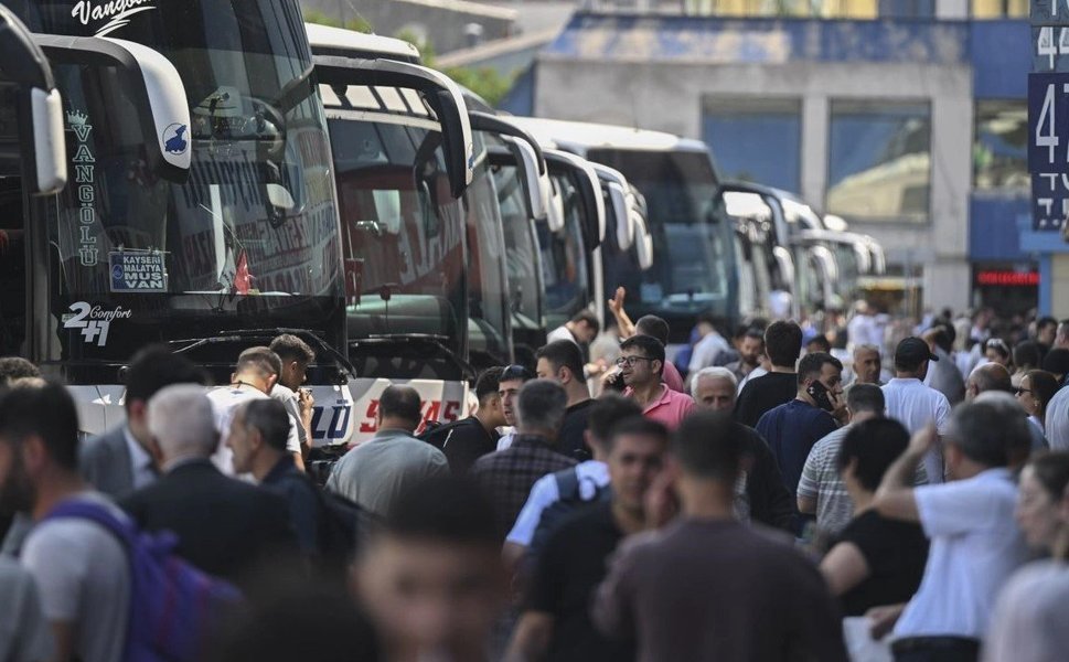 Kurban Bayramı tatili öncesi otobüs ve uçak biletlerine zam hazırlığı!