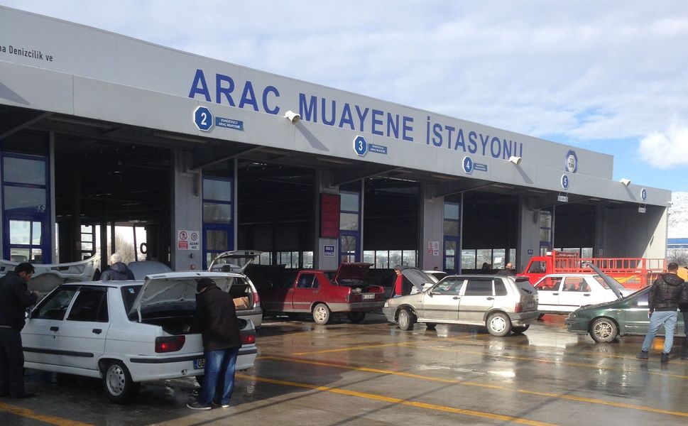 Araç muayenede yeni dönem! Vatandaşların şikayet ettiği uygulama kaldırılıyor