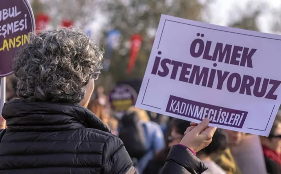 Malatya'da eski kocası tarafından sokak ortasında tüfekle vurulan kadın öldü!