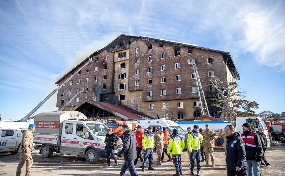 Kartalkaya yangını davası: 3 bürokratın yurt dışı yasağı kaldırıldı