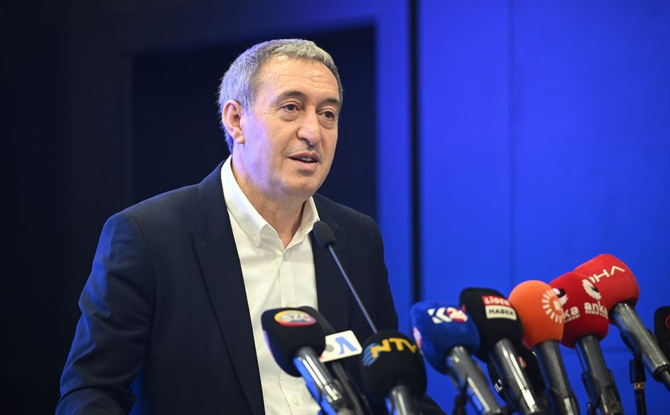 DEM Parti Eş Genel Başkanı Bakırhan: Müzakere de ederiz, sokakta mücadele de ederiz