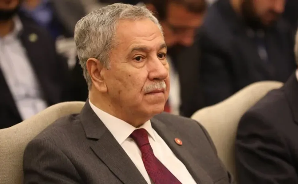 Bülent Arınç'tan kendisine 'fosil siyasetçi' diyen MHP'li Yalçın'a yanıt
