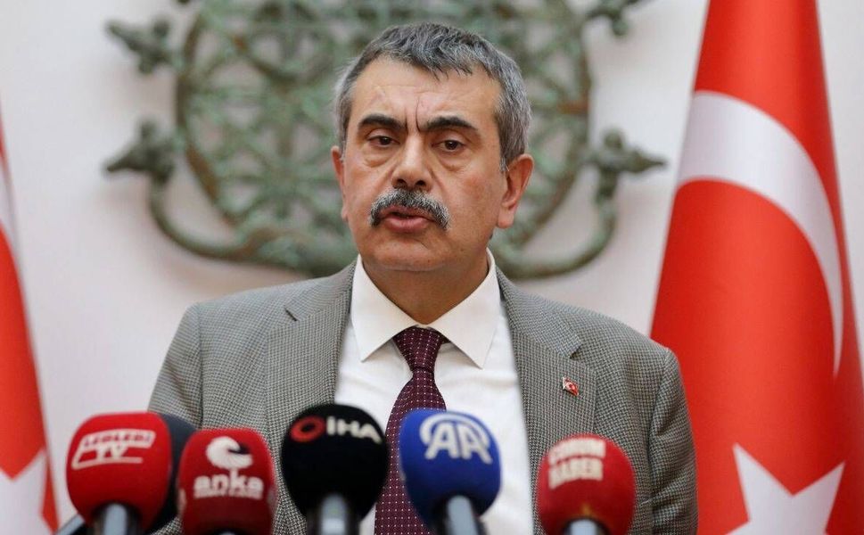 Laiklik bildirisine imza atan 168 kişi hakkında dava açıldı