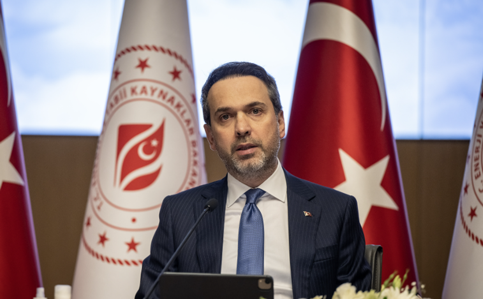 Bakan Bayraktar'dan elektrik ve doğal gaz için zam açıklaması