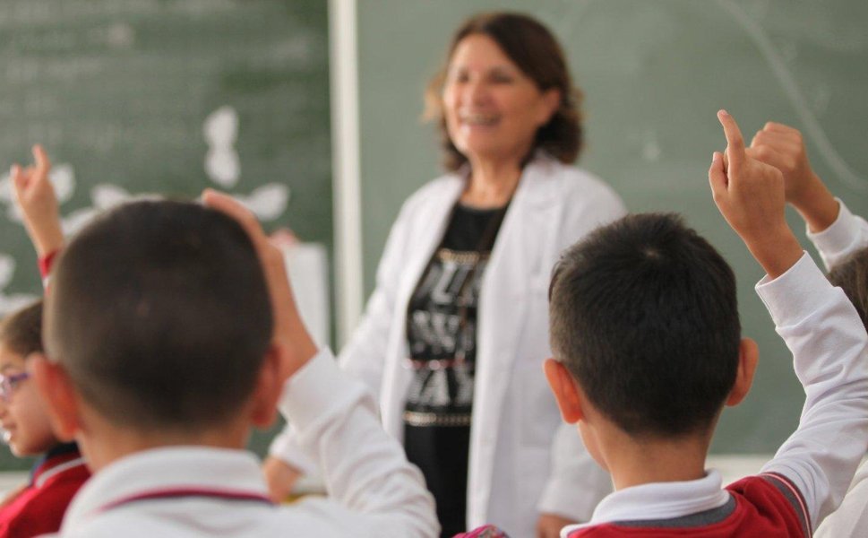 MEB inceleme başlattı: Kızı sınıfı geçemeyince öğretmen bütün sınıfı geride bıraktı