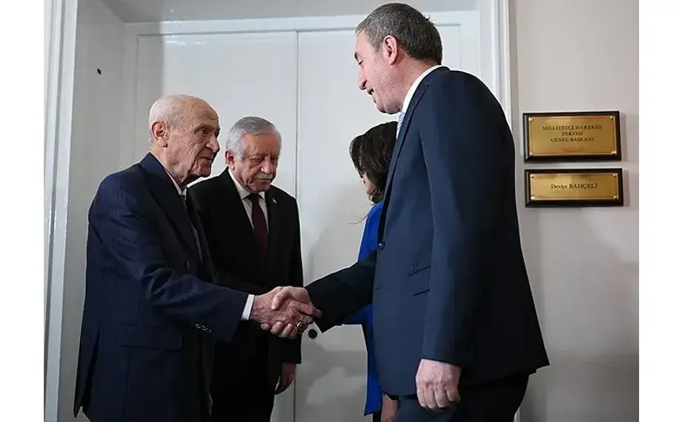 Devlet Bahçeli’den DEM Parti Eş Genel Başkanı Bakırhan’a bayram telefonu