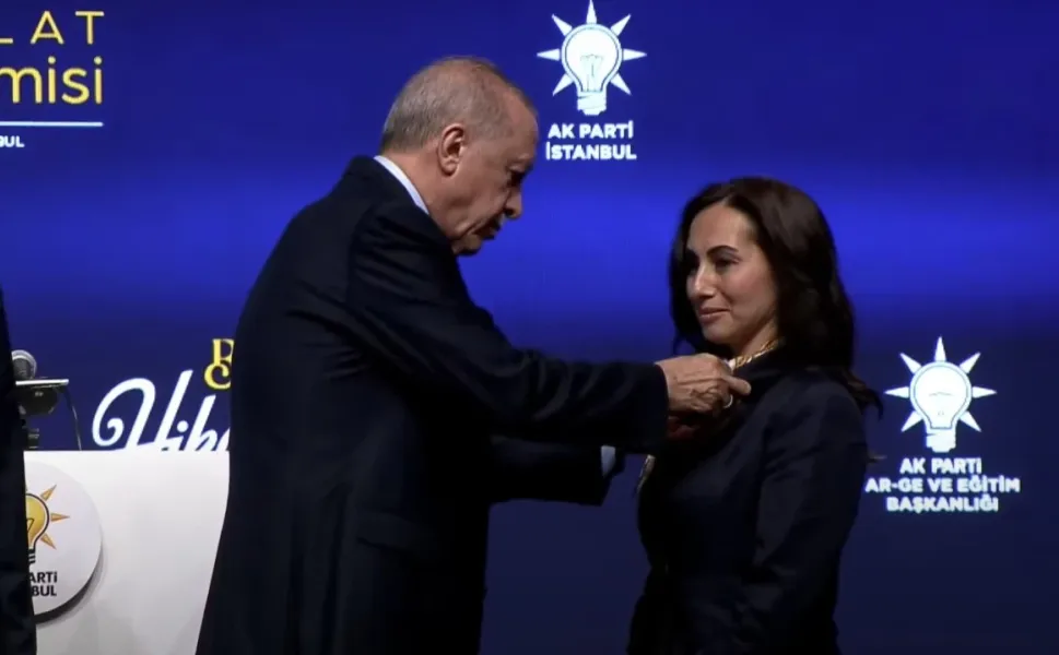 AK Parti’ye geçen Özlem Vural Gürzel'den Medya Okulu